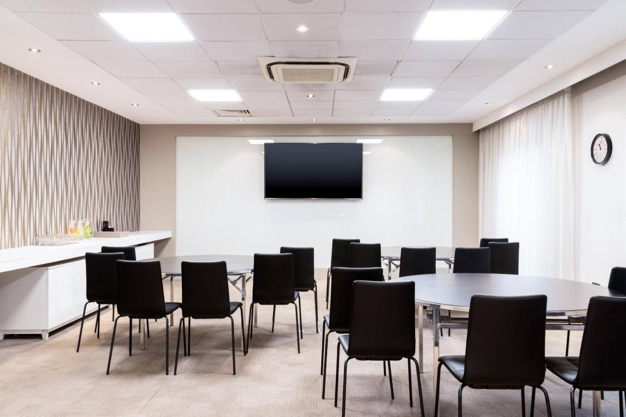 Hotel Ac By Marriott Manchester Salford Quays