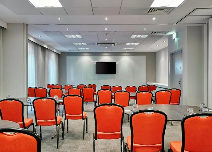 Ac Hotel By Marriott Manchester Salford Quays